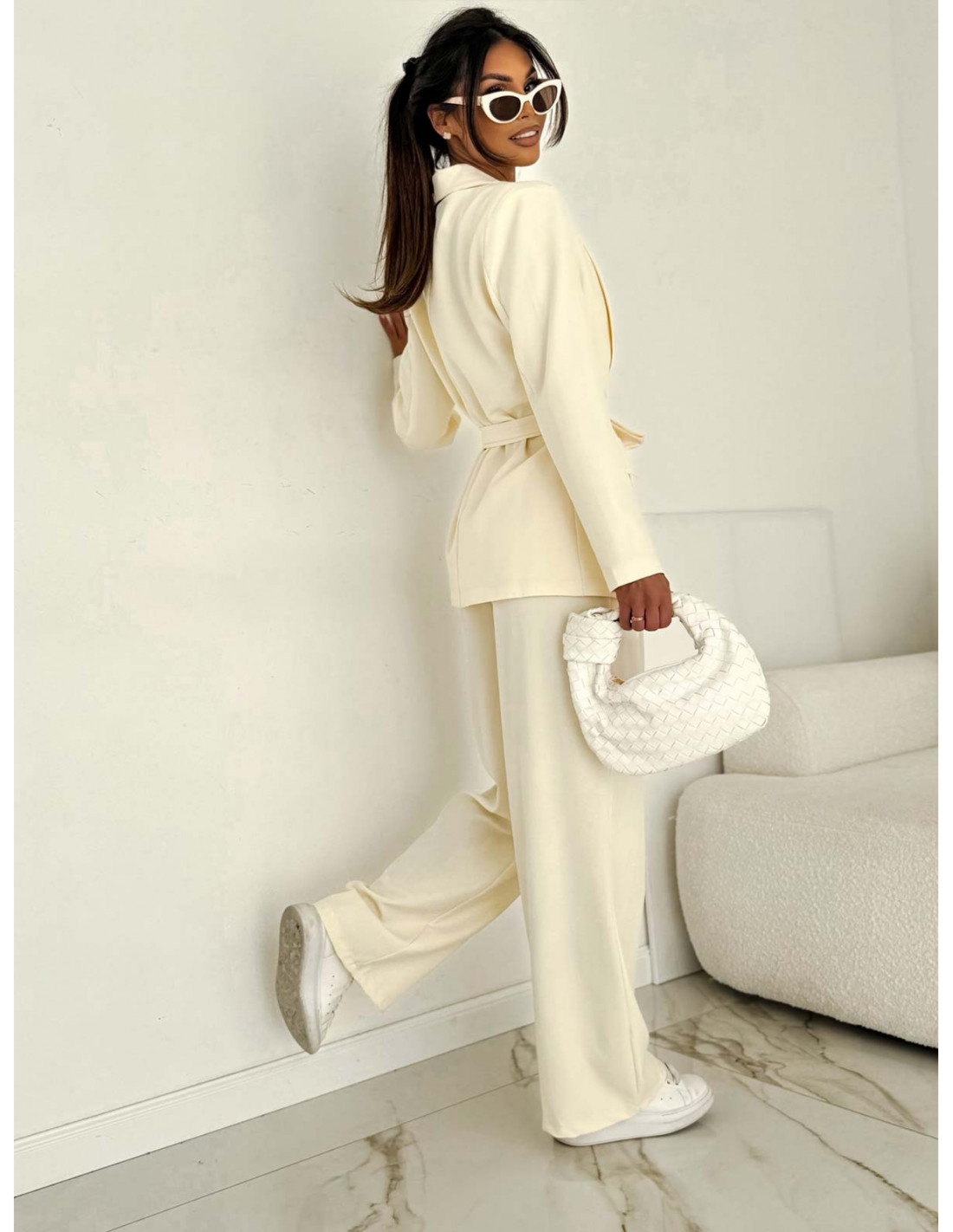 Bawełniany garnitur z szerokimi spodniami IRETI - waniliowy