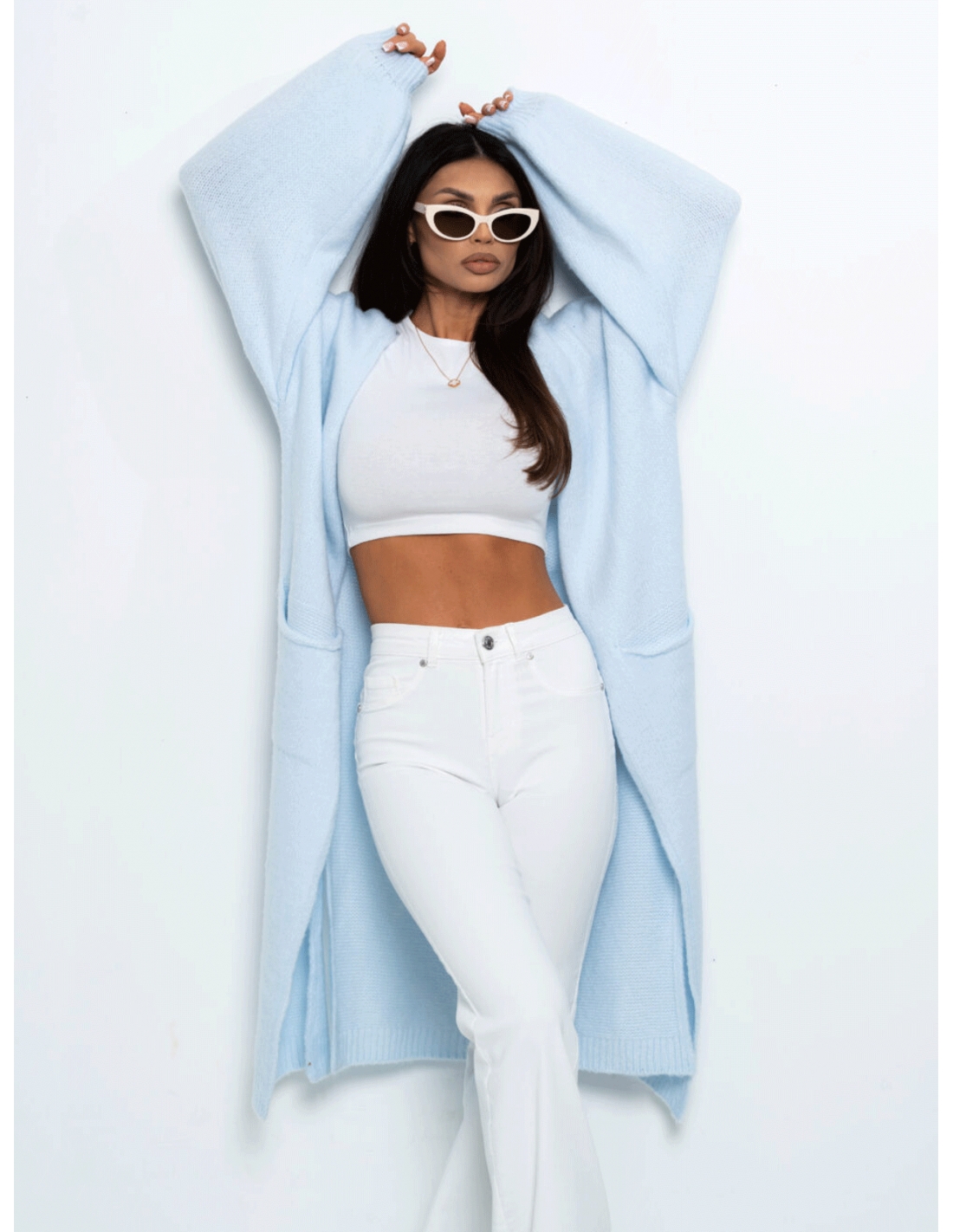 Długi sweter kardigan z kieszeniami OSSIE - błękitny