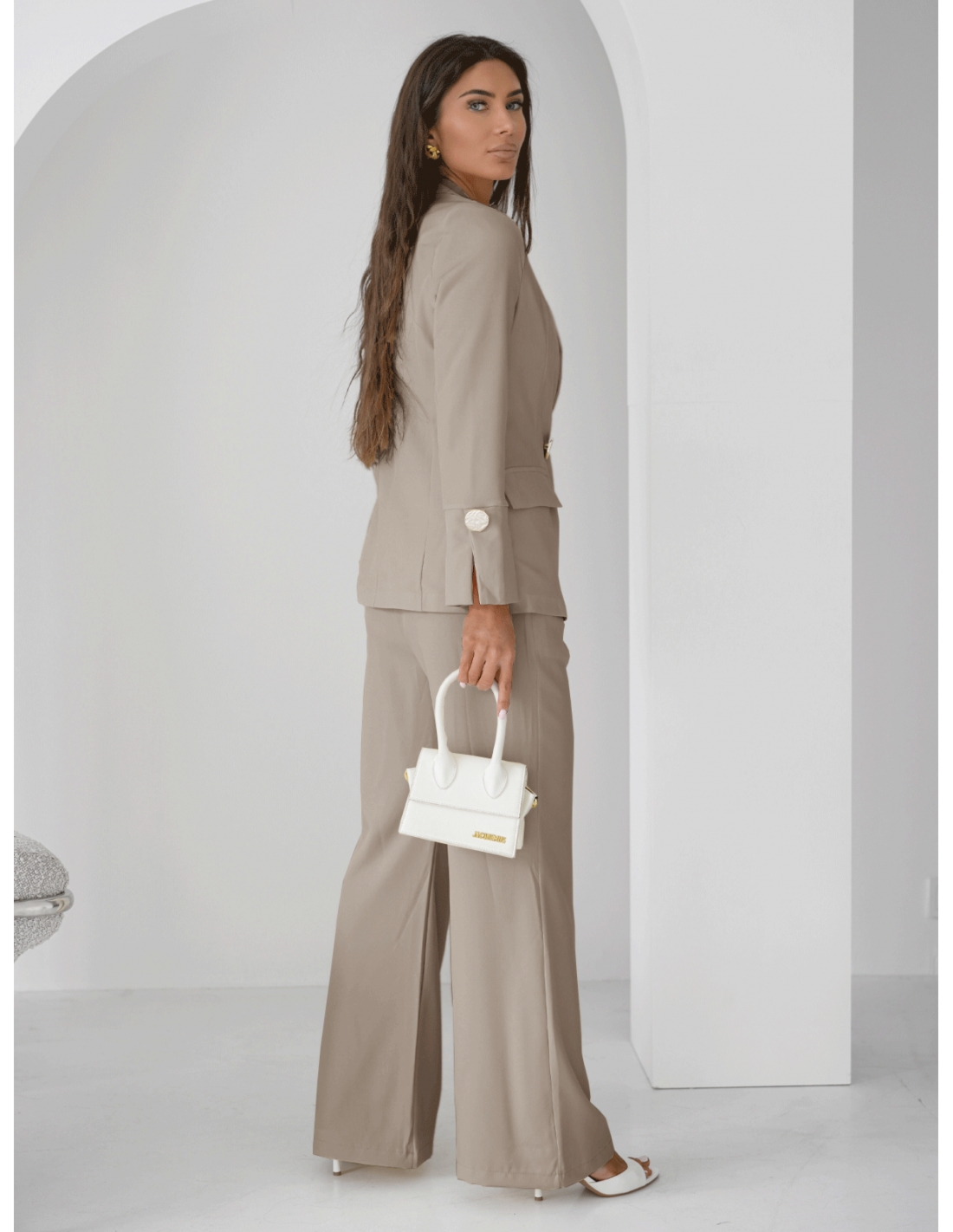 Komplet marynarka i szerokie spodnie KIZZY - mocca