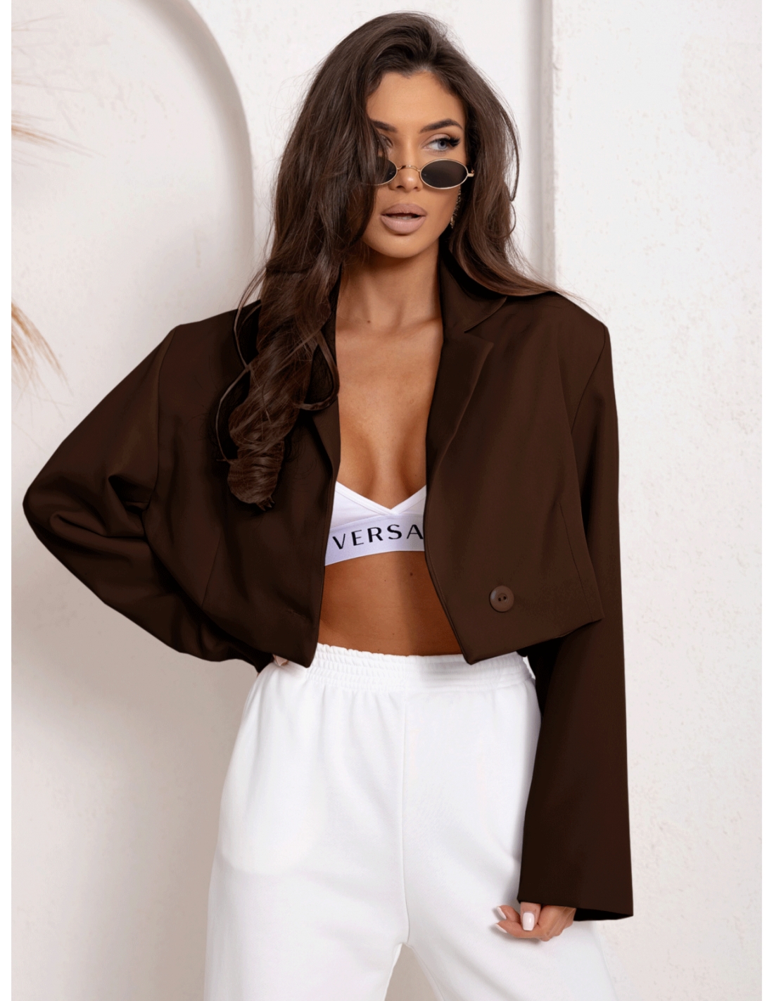 Elegancka krótka marynarka MANOA - czekoladowa