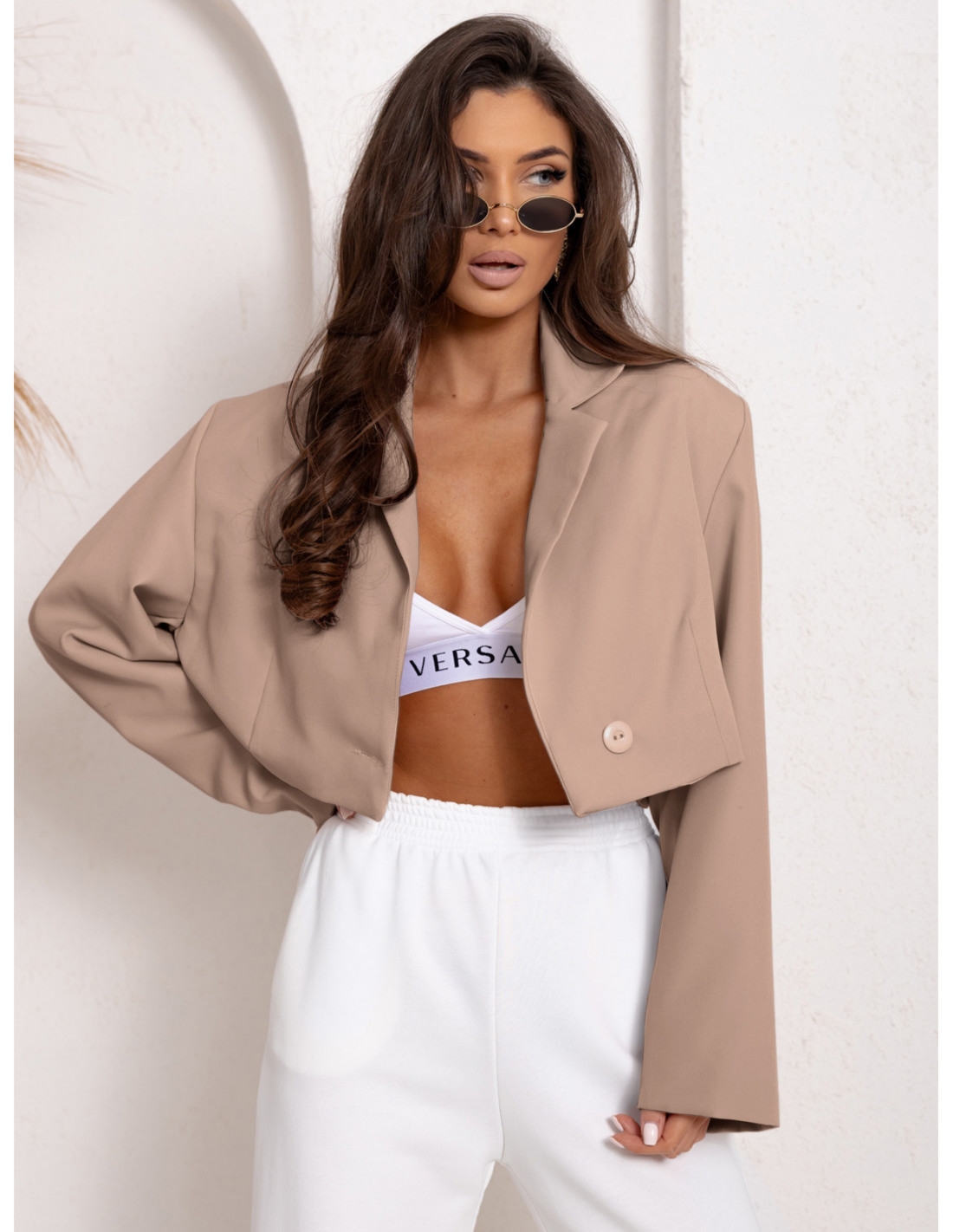 Elegancka krótka marynarka MANOA - cappuccino