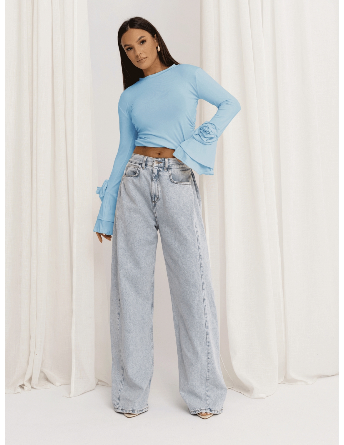 Wiskozowa bluzka z szerokimi rękawami REINE - błękitna