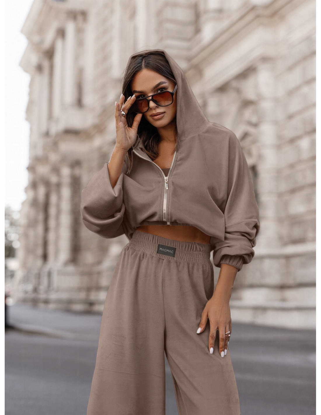 Welurowy dres bluza i szerokie spodnie MAXIM - cappuccino