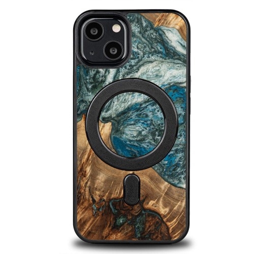 Image of Drewniane etui Bewood do iPhone 13, Planets - Ziemia MagSafe