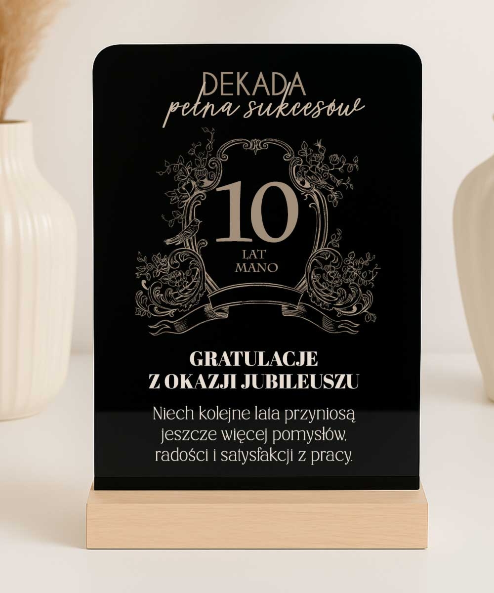 Prezent na 10 lecie firmy - elegancka statuetka z personalizacją