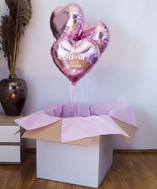 Prezent dla kobiety z jej imieniem - trio balonowe Cudowna