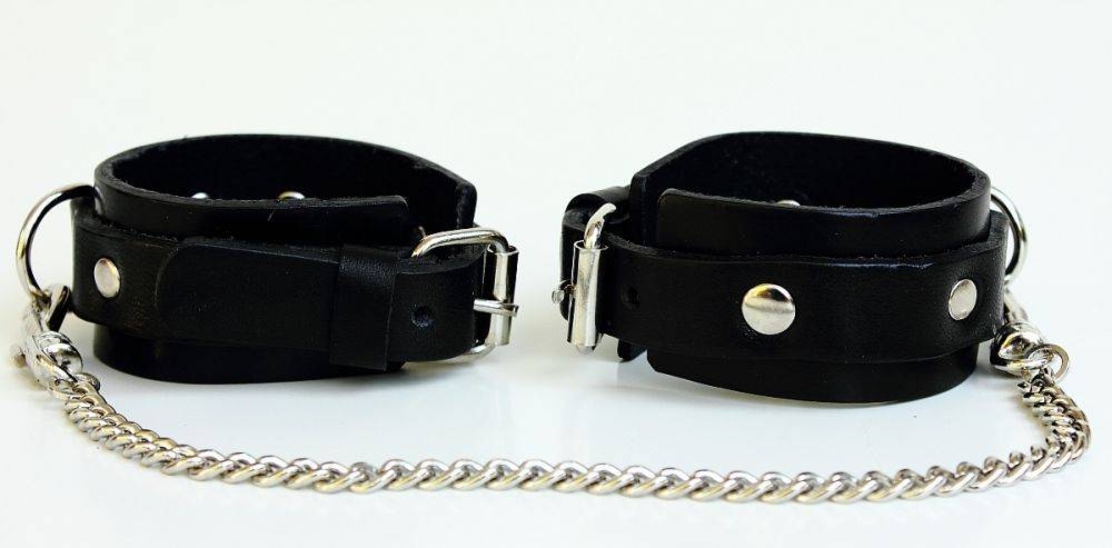 Kajdanki Męskie Na Ręce Whips