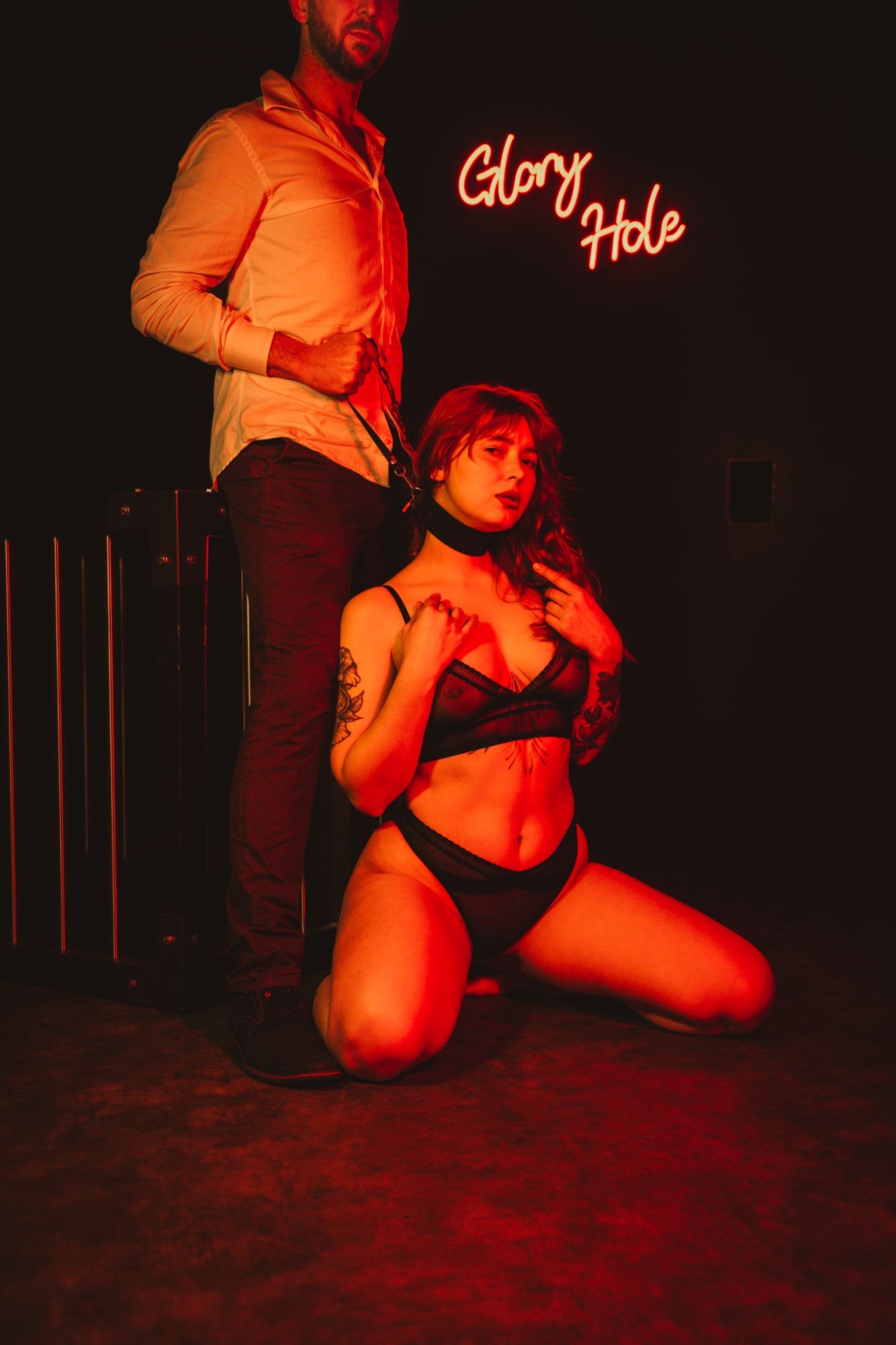 Smycz brązowa Primal Bond Whips