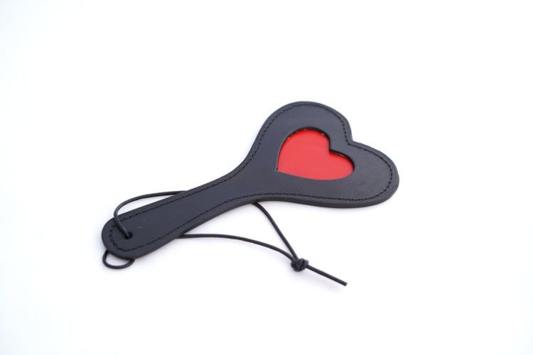 Skórzana mini packa serce Lovely Thinkings Mini Leather Heart Paddle