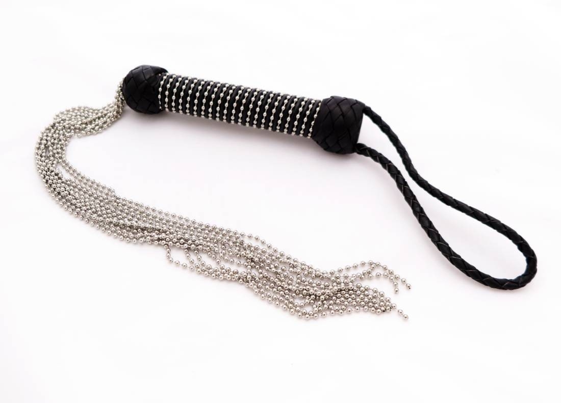 Łańcuchowy flogger Lovely Thinkings Chain Flogger with Leather Handle
