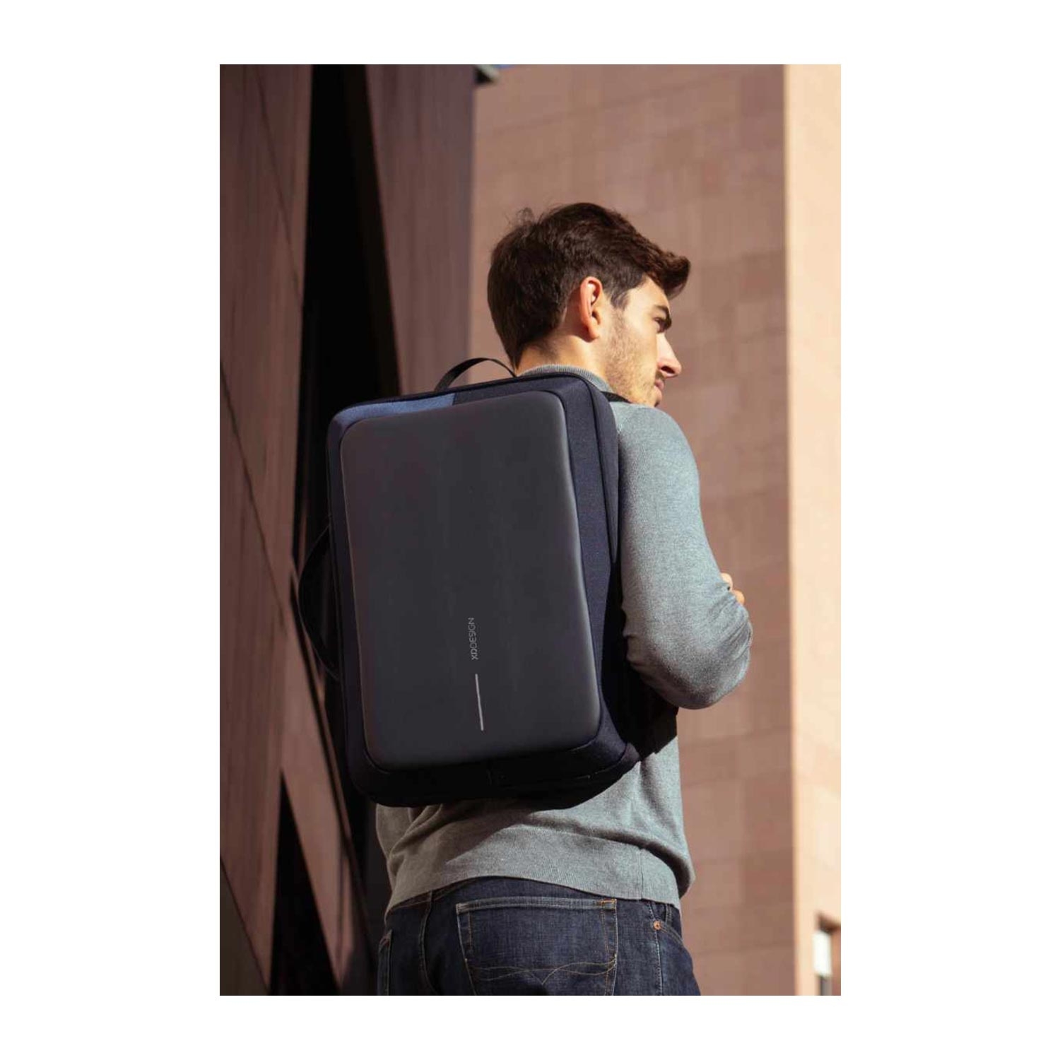 Plecak XD Design Bobby Bizz 2.0 Anti-Theft granatowy