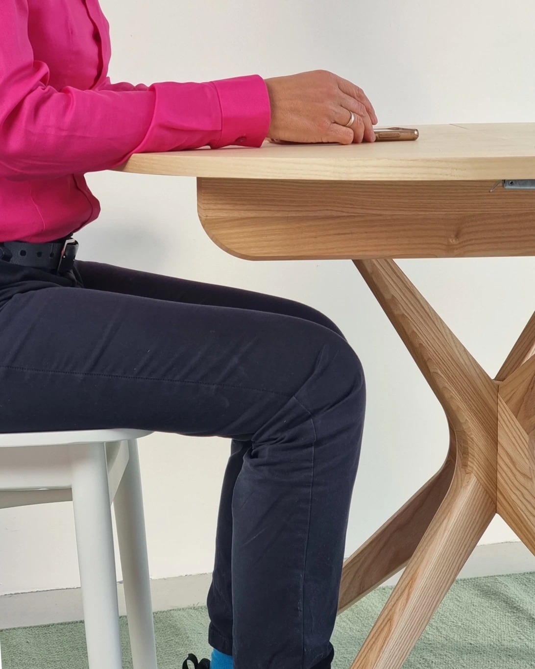 Stół okrągły rozkładany JUBI 90cm - różne wybarwienia drewna