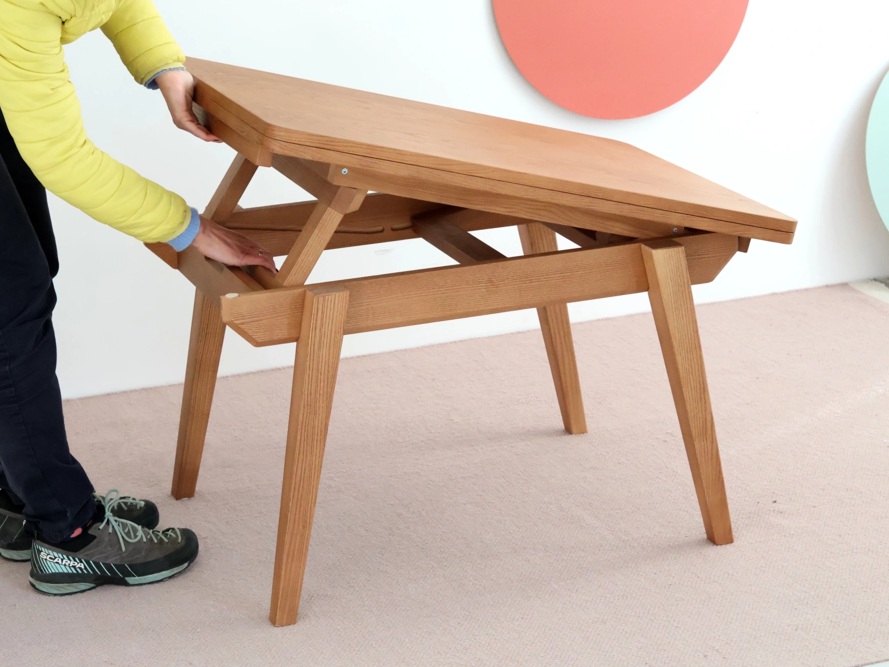 Stolik kawowy z podnoszonym blatem Envelope 90x65cm dąb