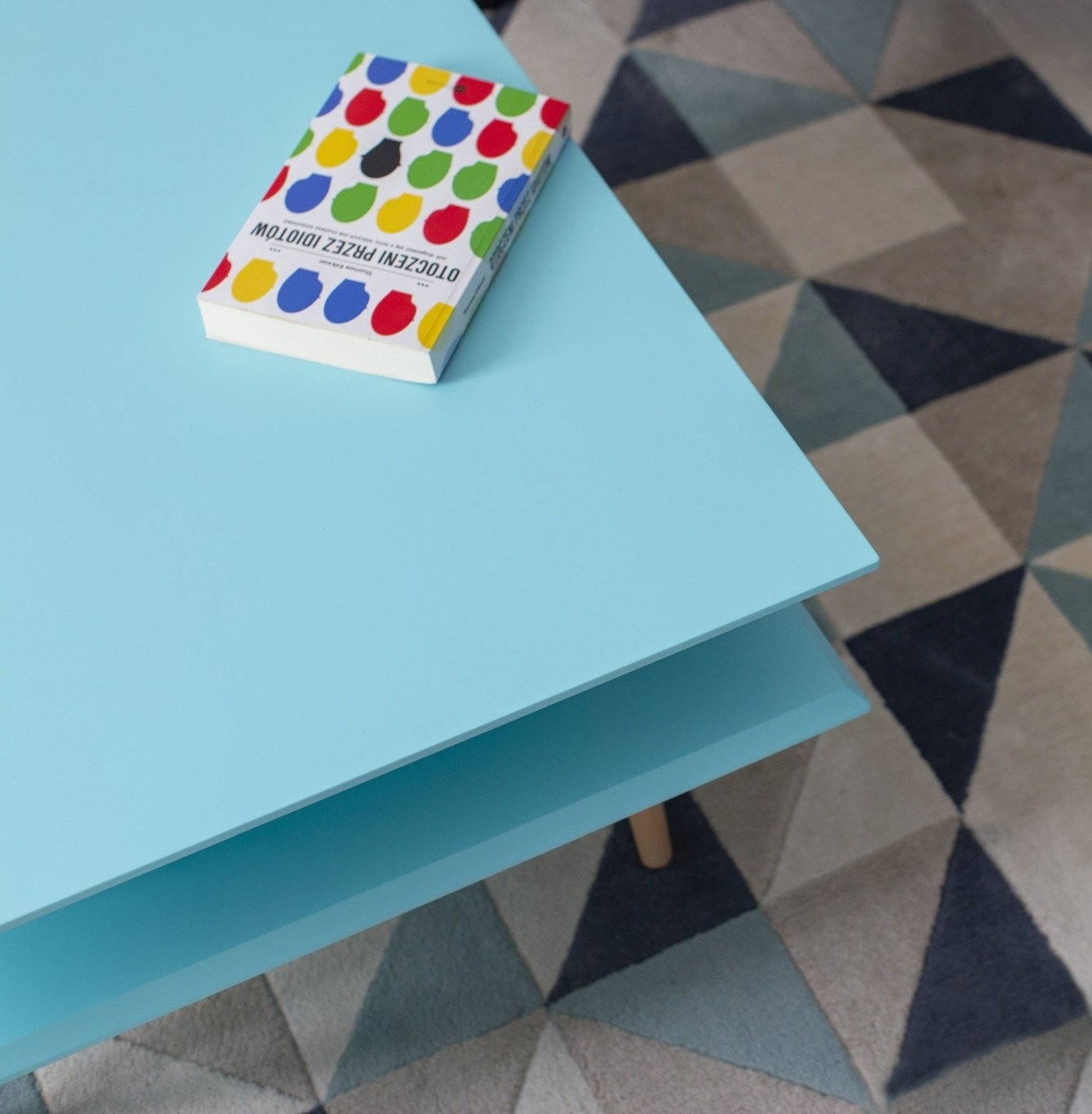 Stolik Kawowy SQUARE 68x68x35cm - Jasnoszary