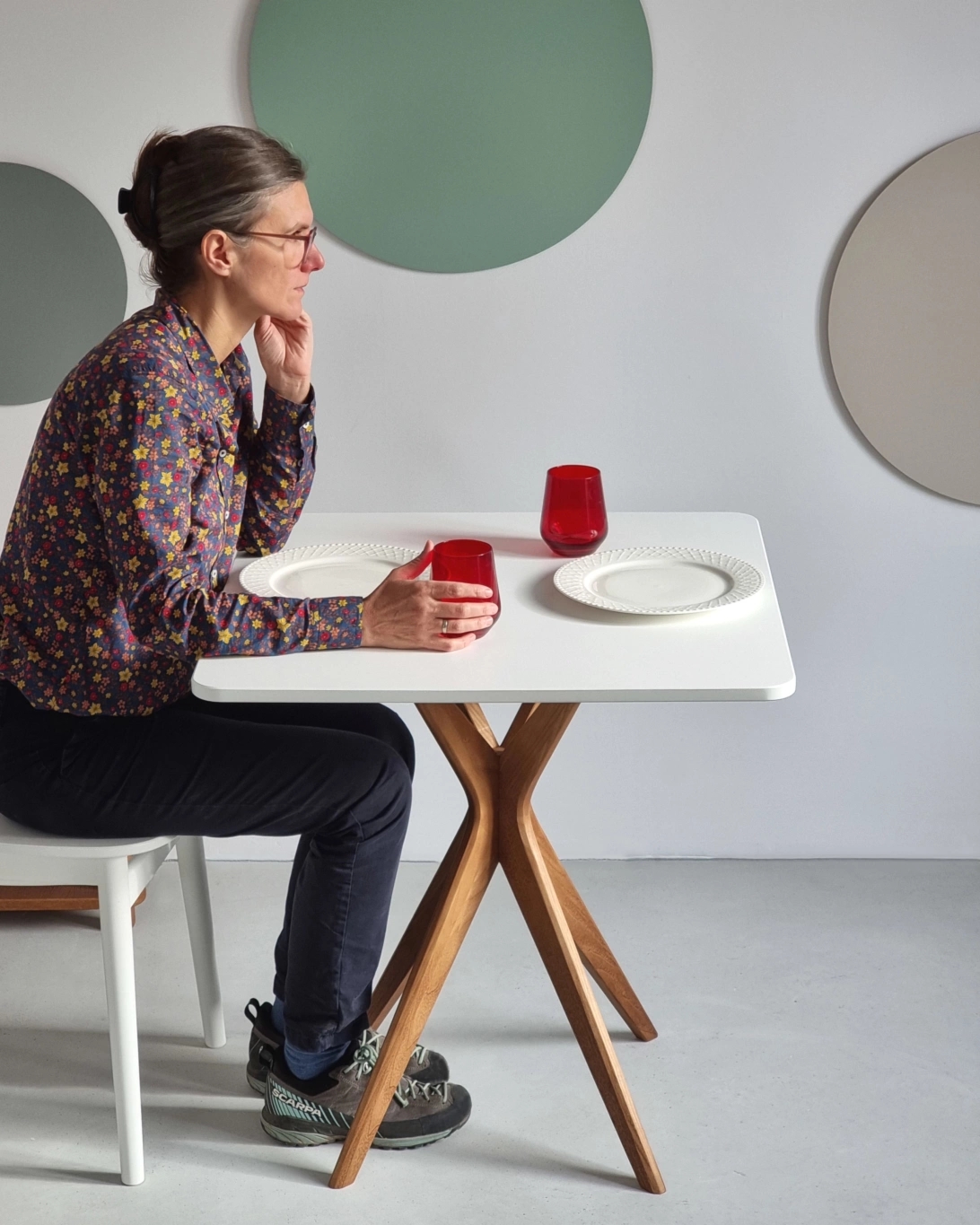 Kwadratowy stół jadalniany JUBI 70cm* 70cm Ciemny Koralowy Jesion