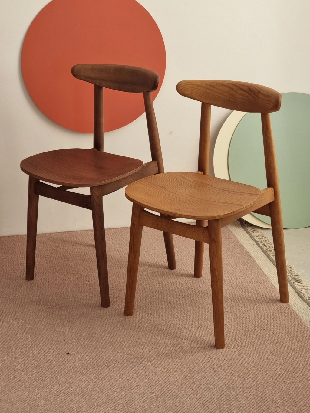 Drewniane krzesło do jadalni Biju Jesion | bejca orzech