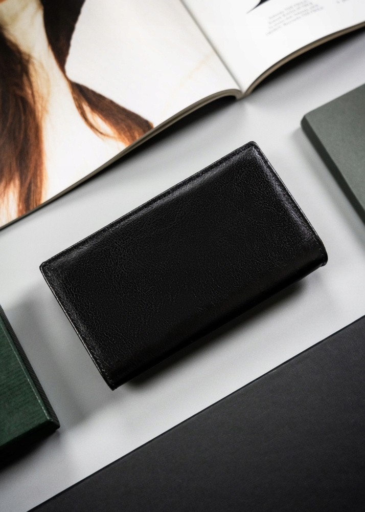 Skórzany kompaktowy damski portfel od 4U Cavaldi