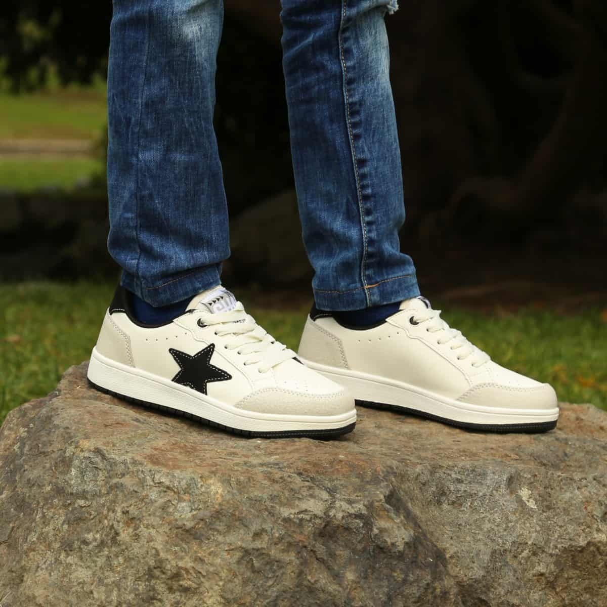 Chłopięce buty sportowe Sneakersy marki Shone