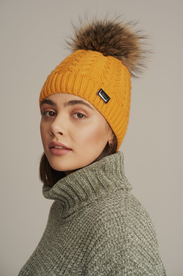 Ciepła wełniana czapka damska z naturalnym pomponem