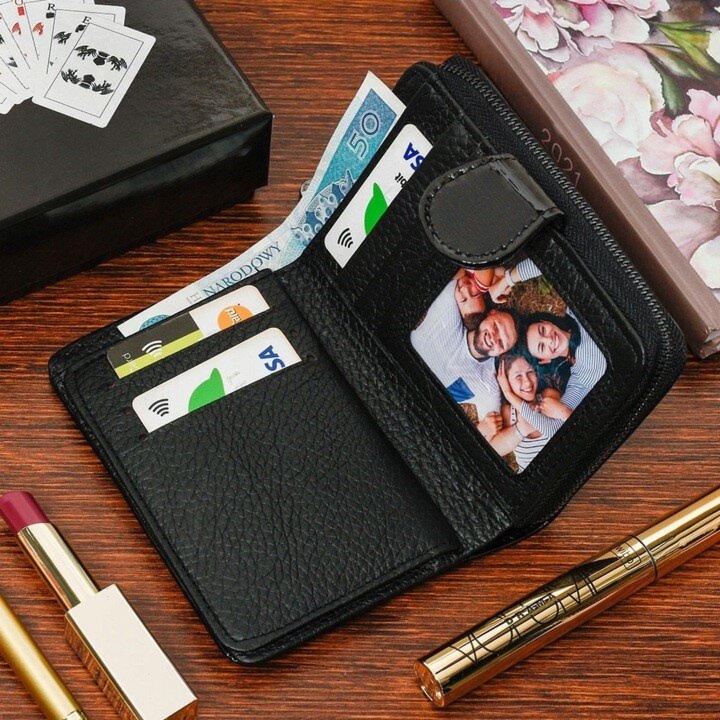 Portfel skórzany damski pionowy RFiD skóra na karty klasyk czarny Beltimore A02