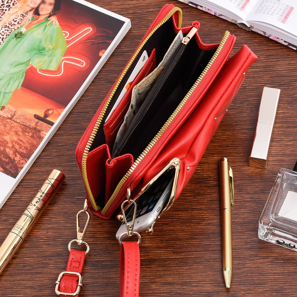 Czerwona Mała torebka damska na telefon mini listonoszka raportówka na ramię ekoskóra POR-TE-7