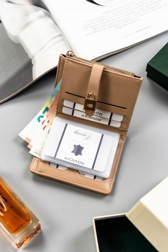 Portmonetka damska mała ale pojemna od 4U Cavaldi