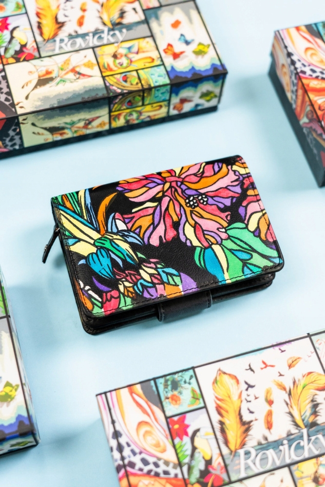 Prezent na Dzień Kobiet. Portfel damski skórzany Rovicky R-N109-ART-20