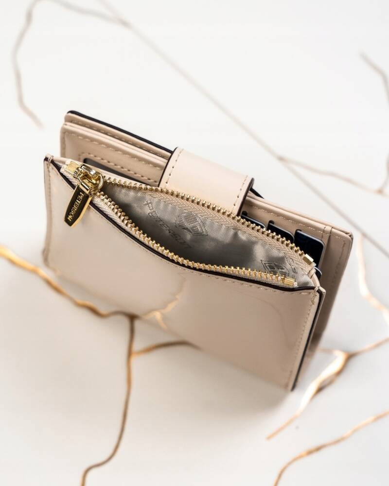 Zgrabny portfel damski ze skóry eko Peterson RFID