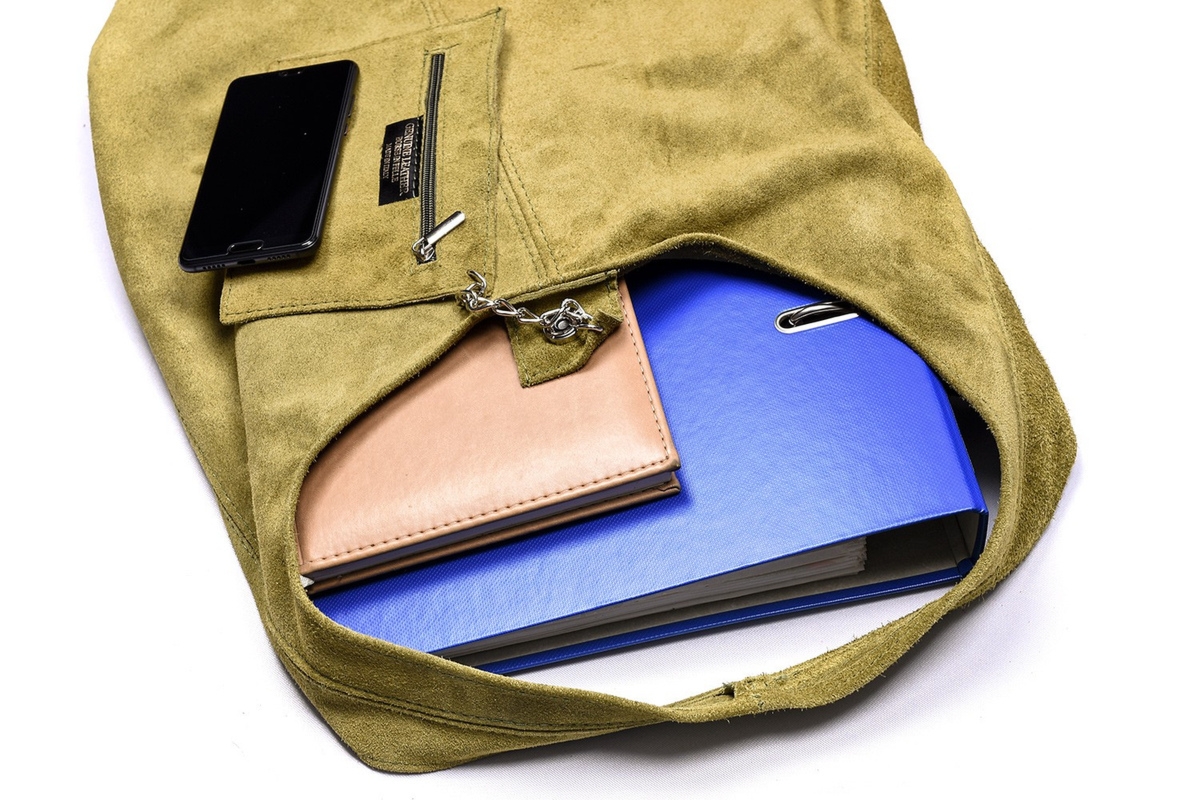 zamszowa torebka skórzana na ramię z saszetką N88