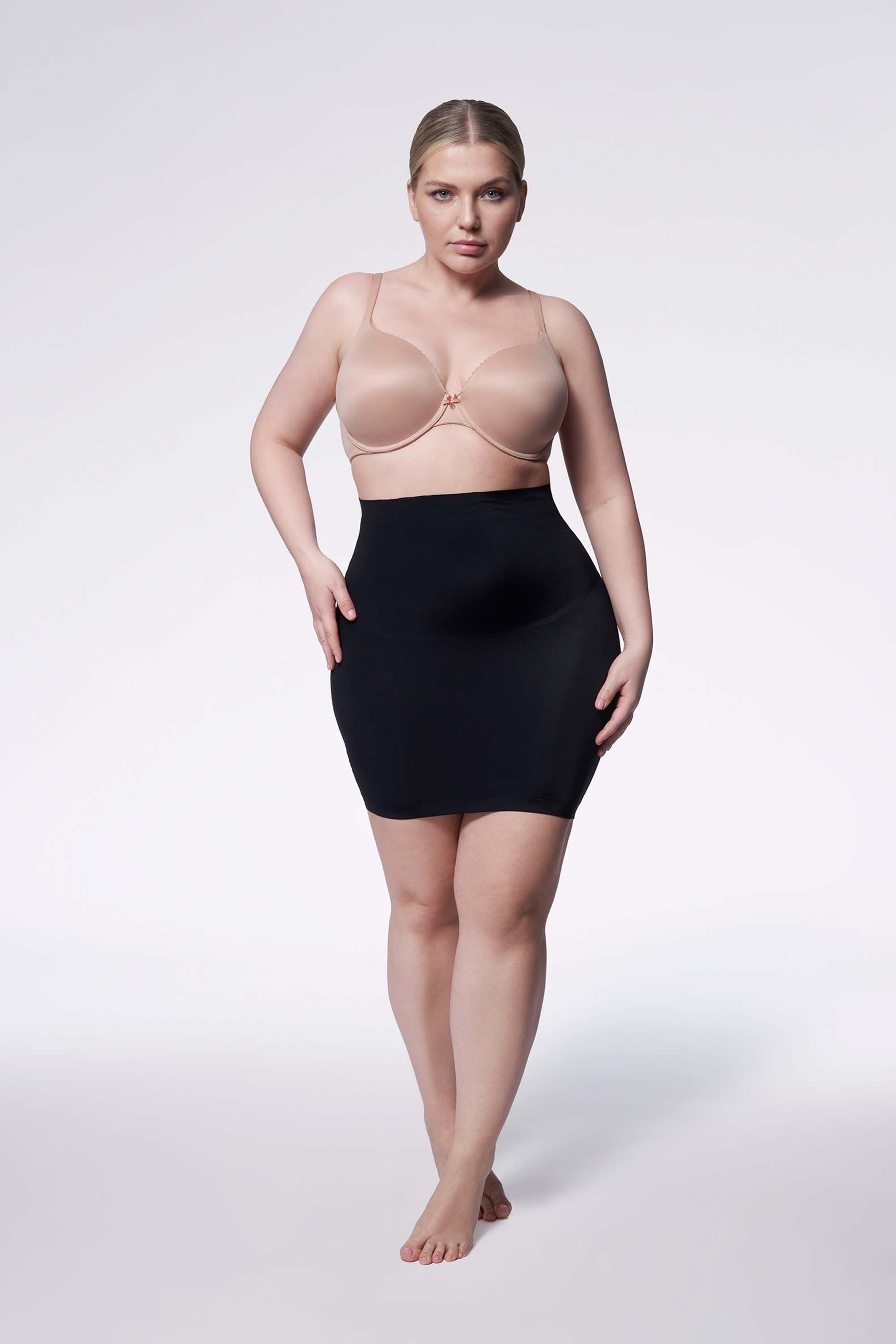 Wyszczuplająca półhalka 220 Basic Half Slip Czarna