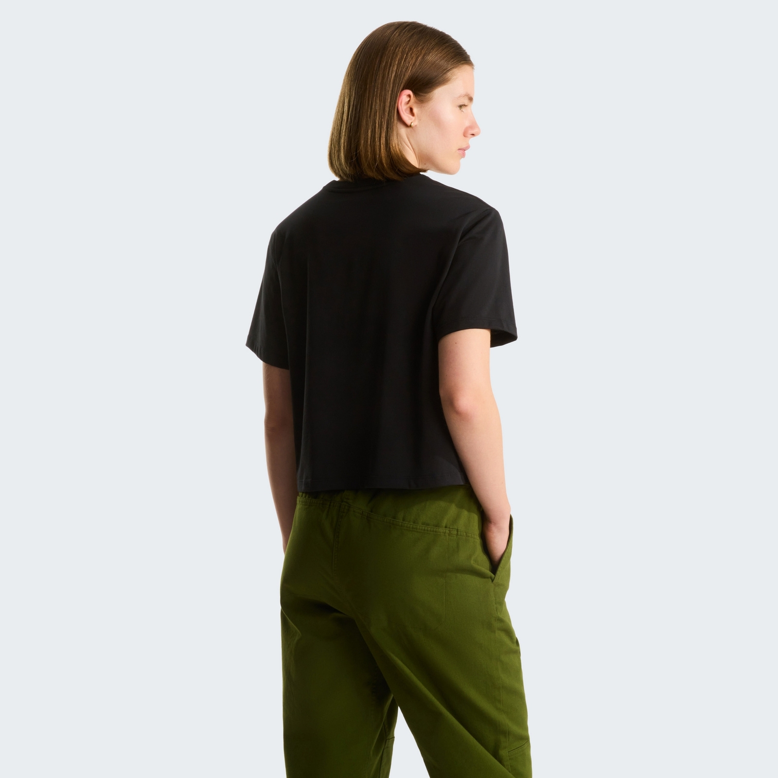 Koszulka damska The North Face EVOLUTION SIMPLE DOME CROP czarna NF0A8FDHJK3