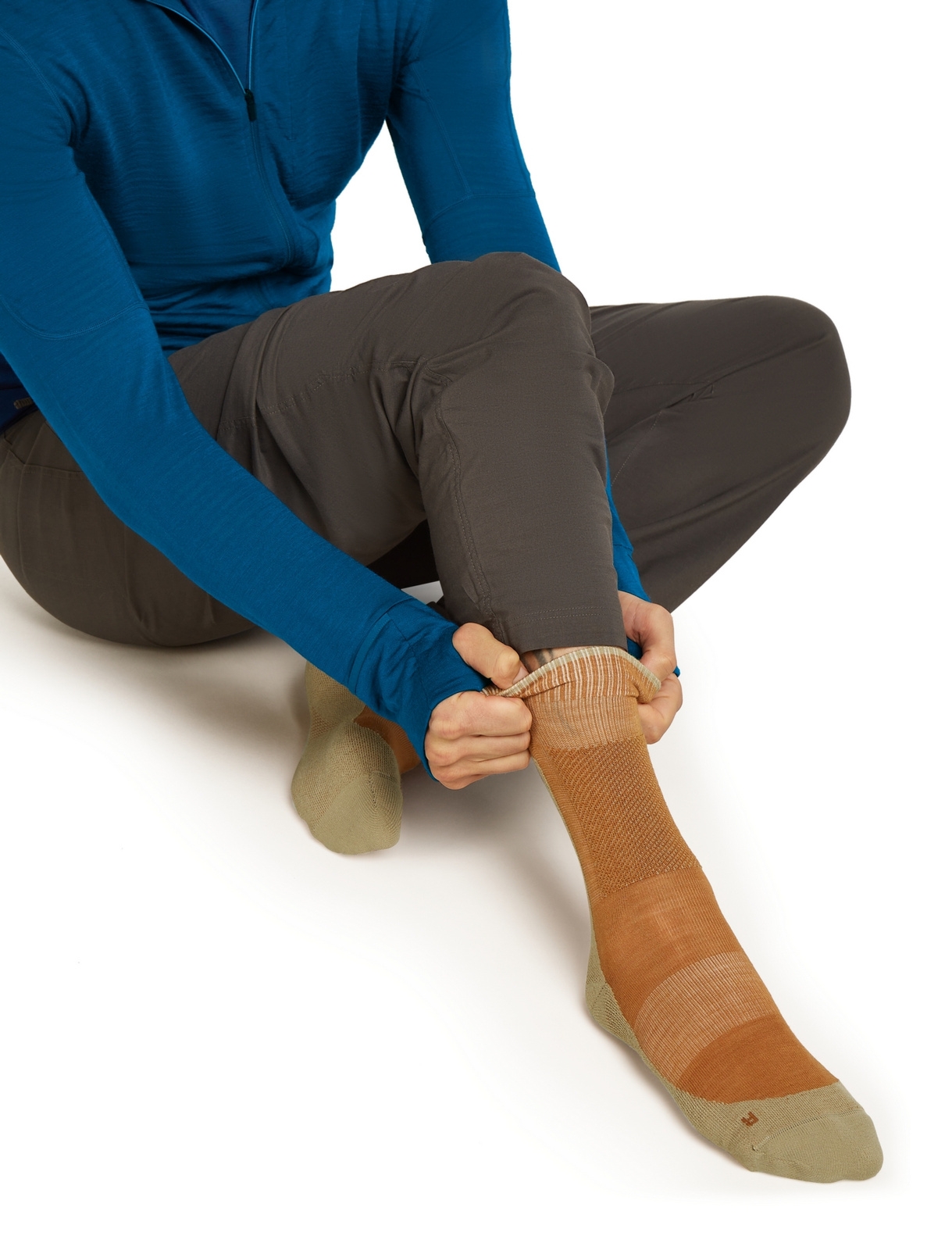 Skarpety trekkingowe m�skie Icebreaker HIKE+ MEDIUM CREW pomara�czowe IB0A578M0M0