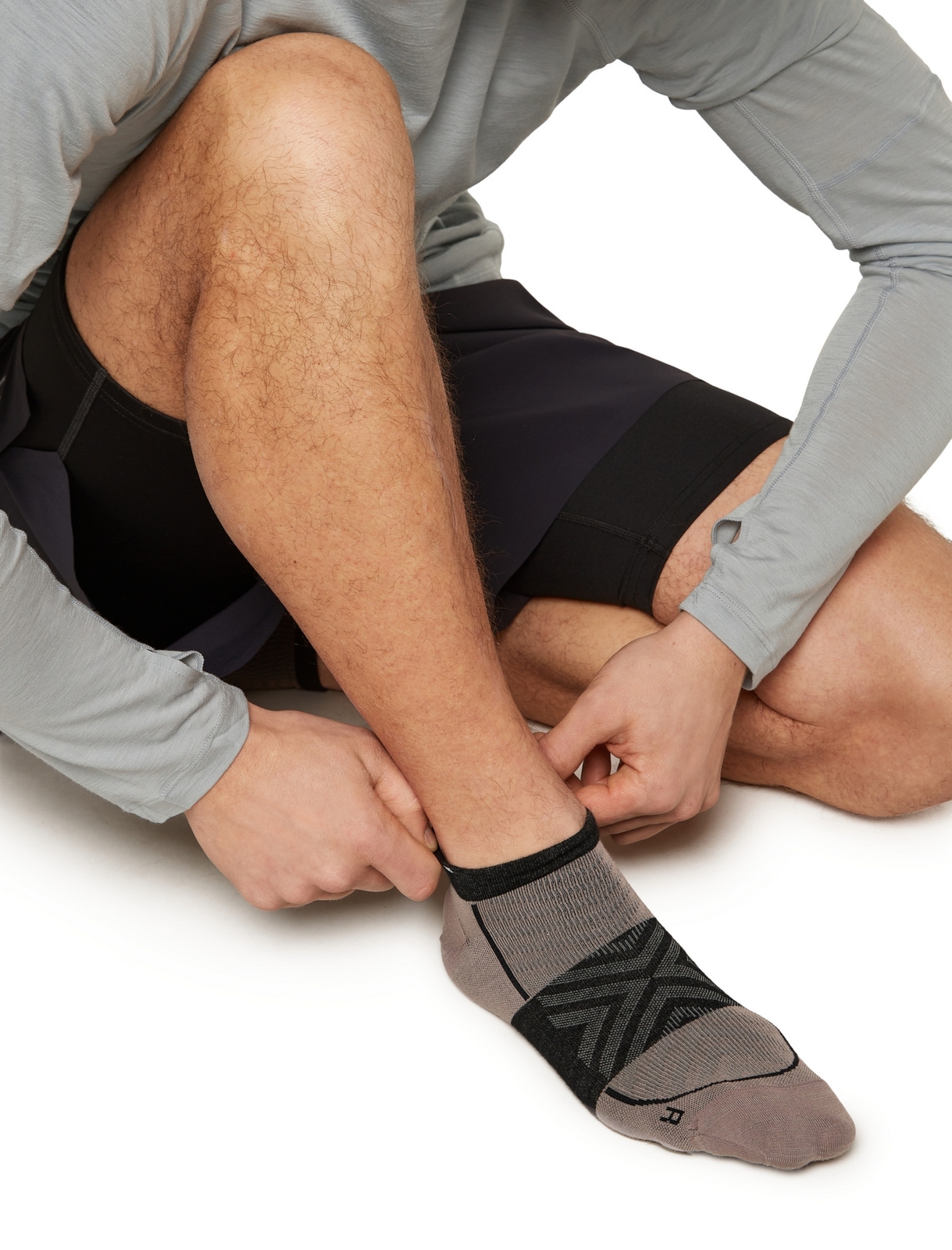 Skarpety do biegania m�skie Icebreaker MER RUN+ ULTRALIGHT MICRO br�zowe IB0A56VH0M5