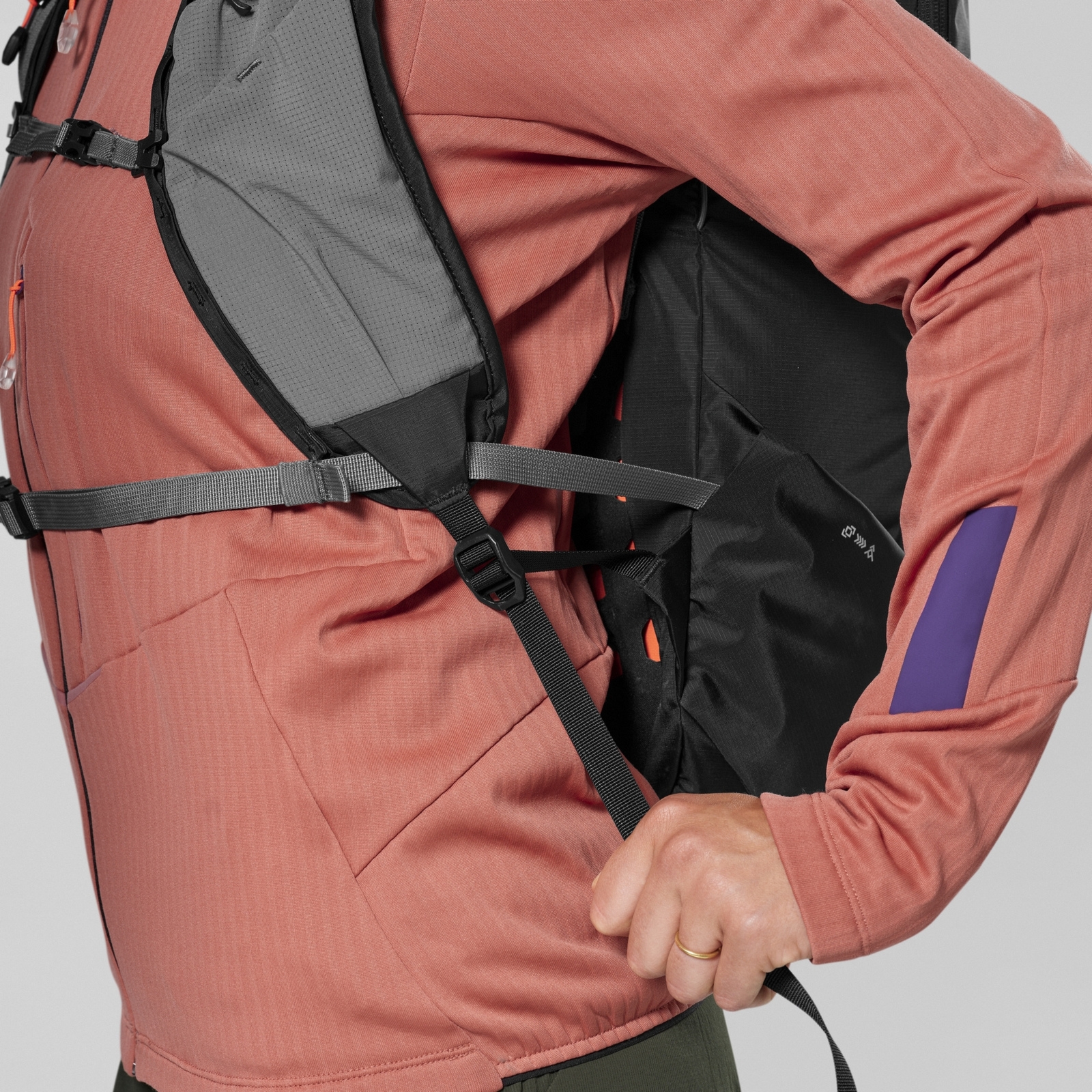 Plecak trekkingowy damski Salewa PEDROC CORE 20 L czarny 00-0000075026_0910