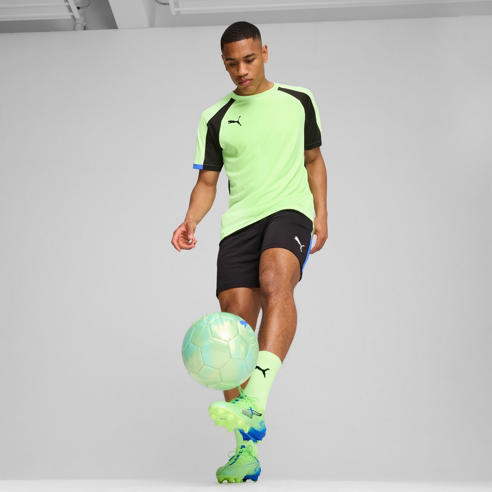 Koszulka mska Puma INDIVIDUALLIGA JERSEY zielona 65952602