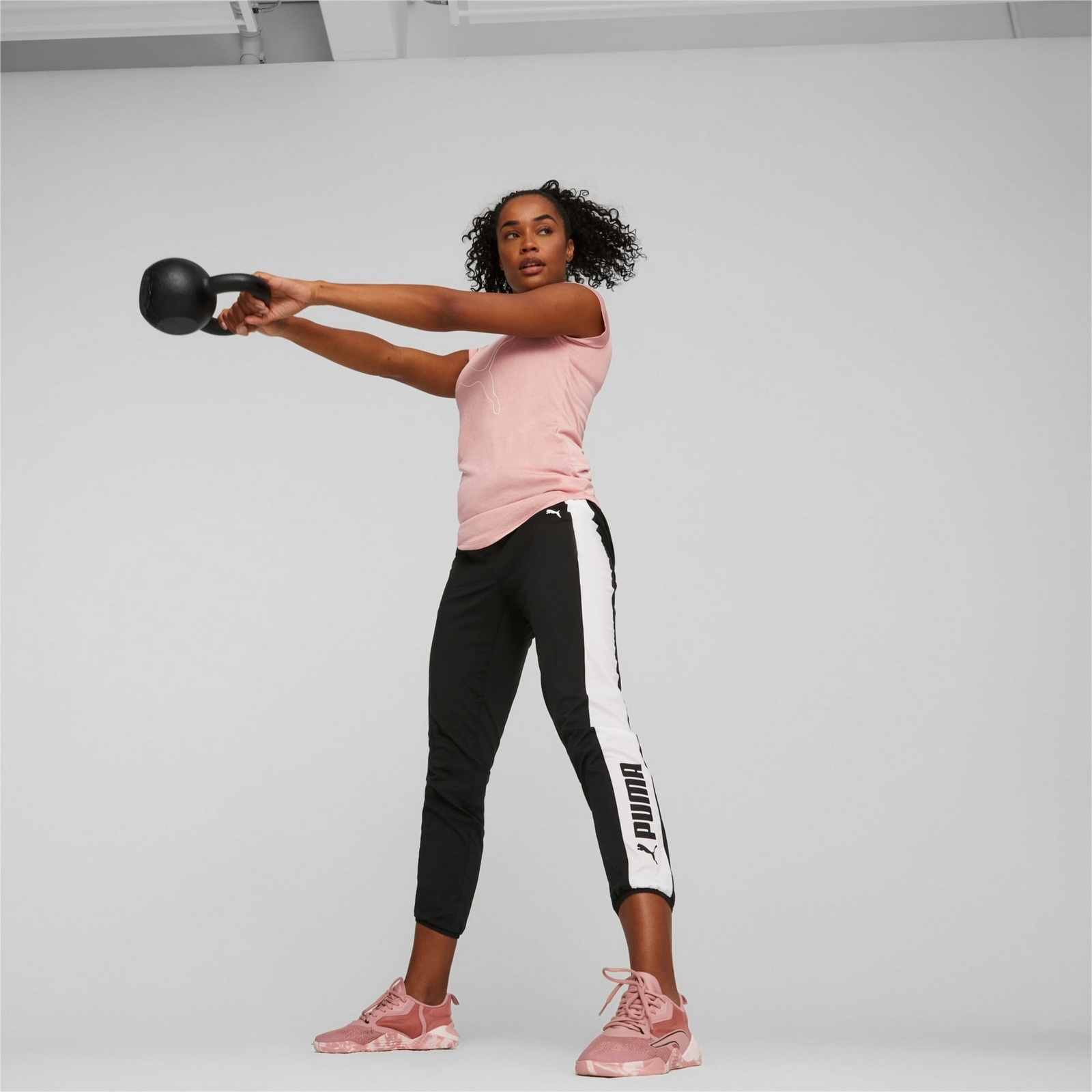 Koszulka treningowa damska Puma PERFORMANCE HEATHER CAT r�owa 52032023