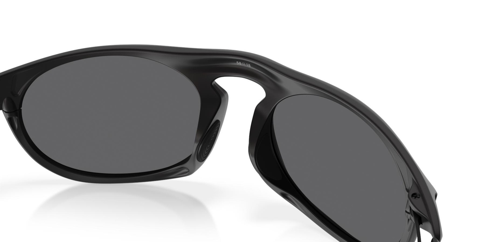 Okulary przeciws�oneczne unisex Oakley NEO JACKET czarne OO4065-01