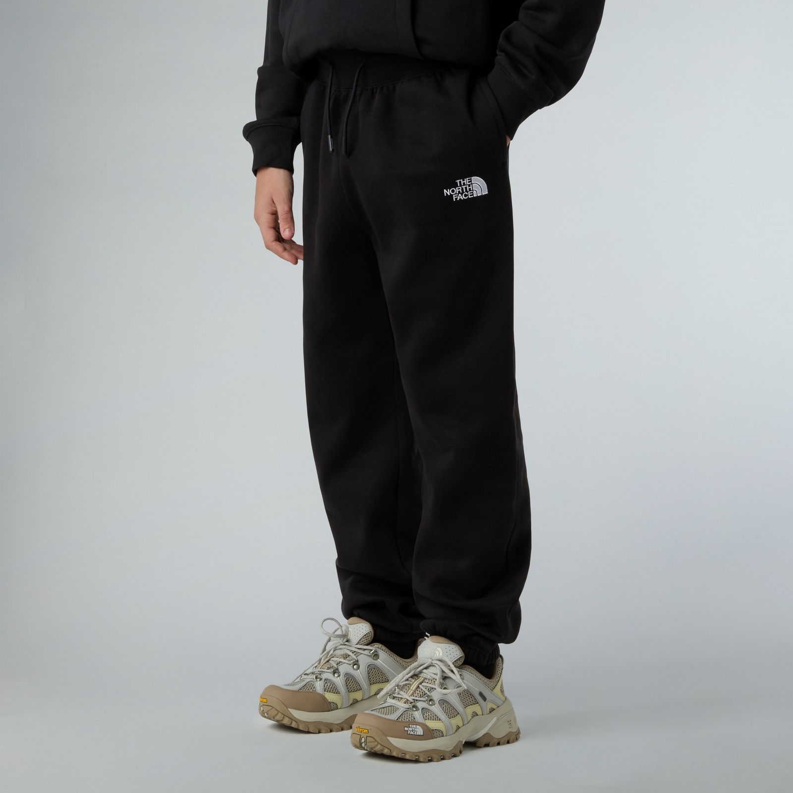 Spodnie dresowe dziecięce The North Face ESSENTIAL LOOSE czarne NF0A8BHSJK3