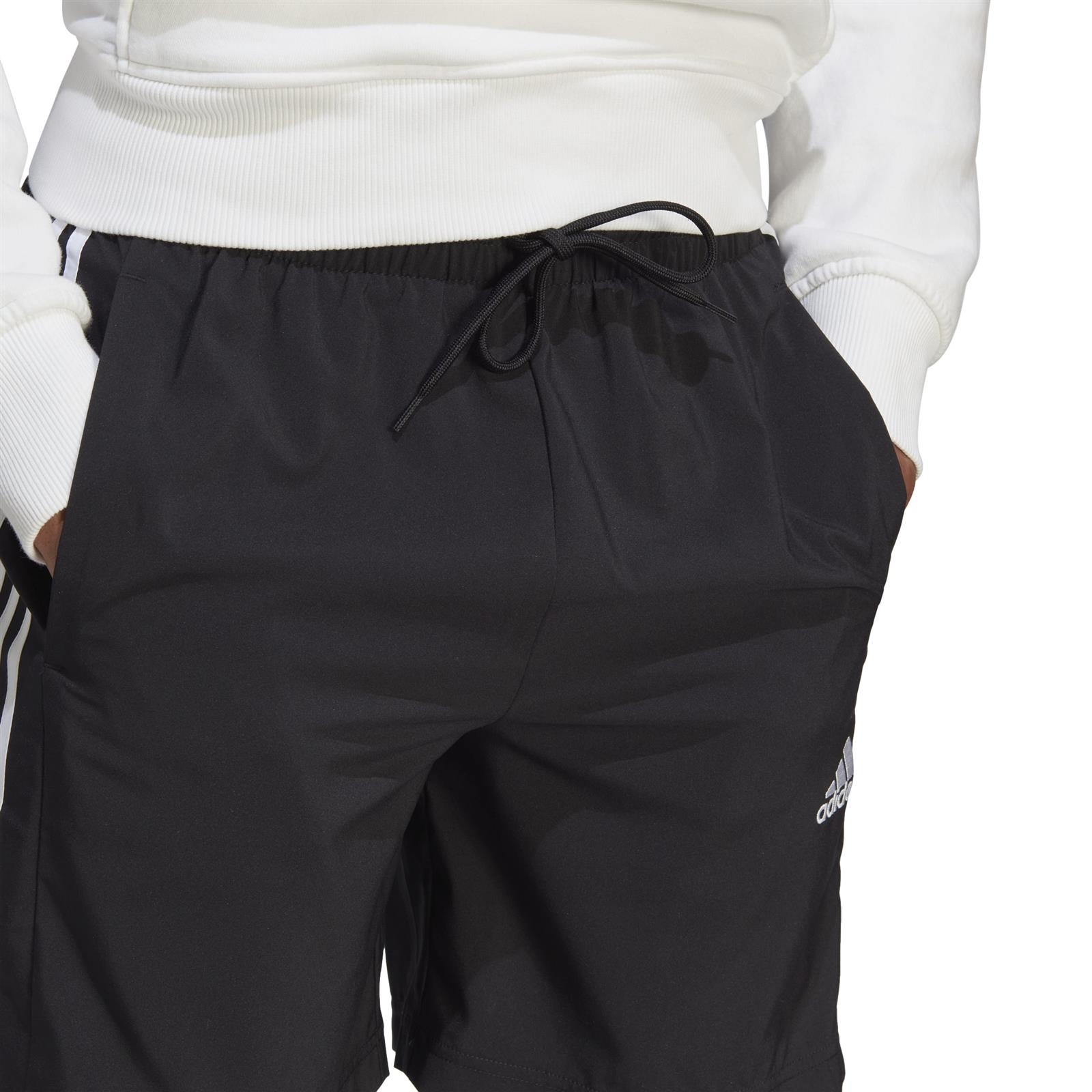 Spodenki mskie adidas ESSENTIALS Chelsea 3-Stripes czarne IC1484