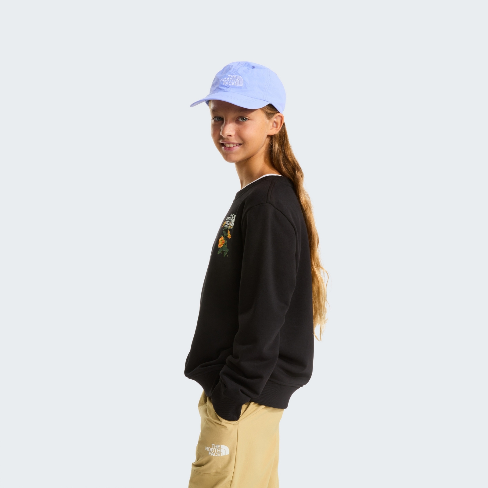 Bluza dziewcz�ca The North Face FLORA RELAXED czarna NF0A8G1PJK3