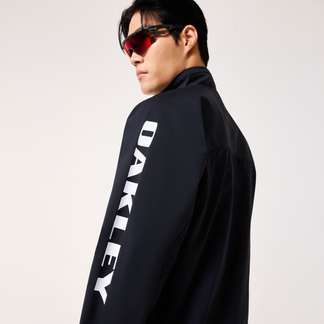 Kurtka przej�ciowa m�ska Oakley ENHANCE TECH 16.0 czarna FOA408780-021