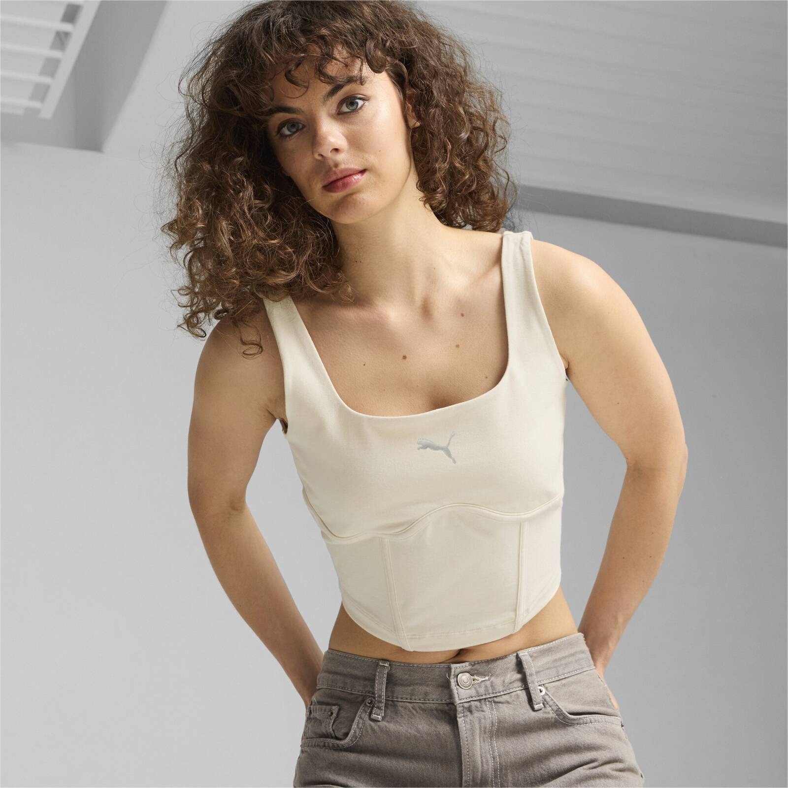 Top damski Puma DARE TO GYM2K CORSET beowy 62680487
