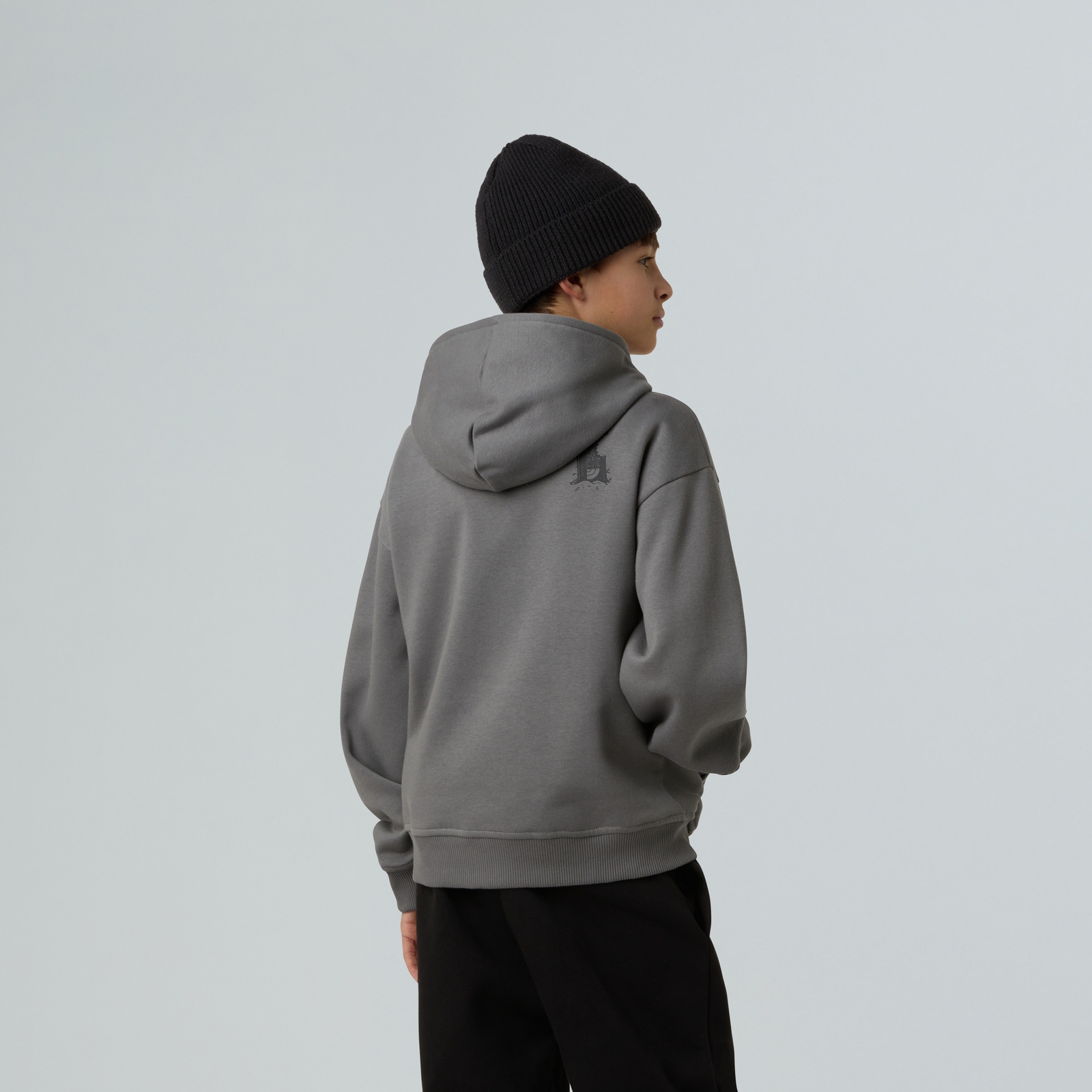 Bluza z kapturem chłopięca The North Face SPORTS OVERSIZED GRAPHIC szara NF0A8EAM0UZ