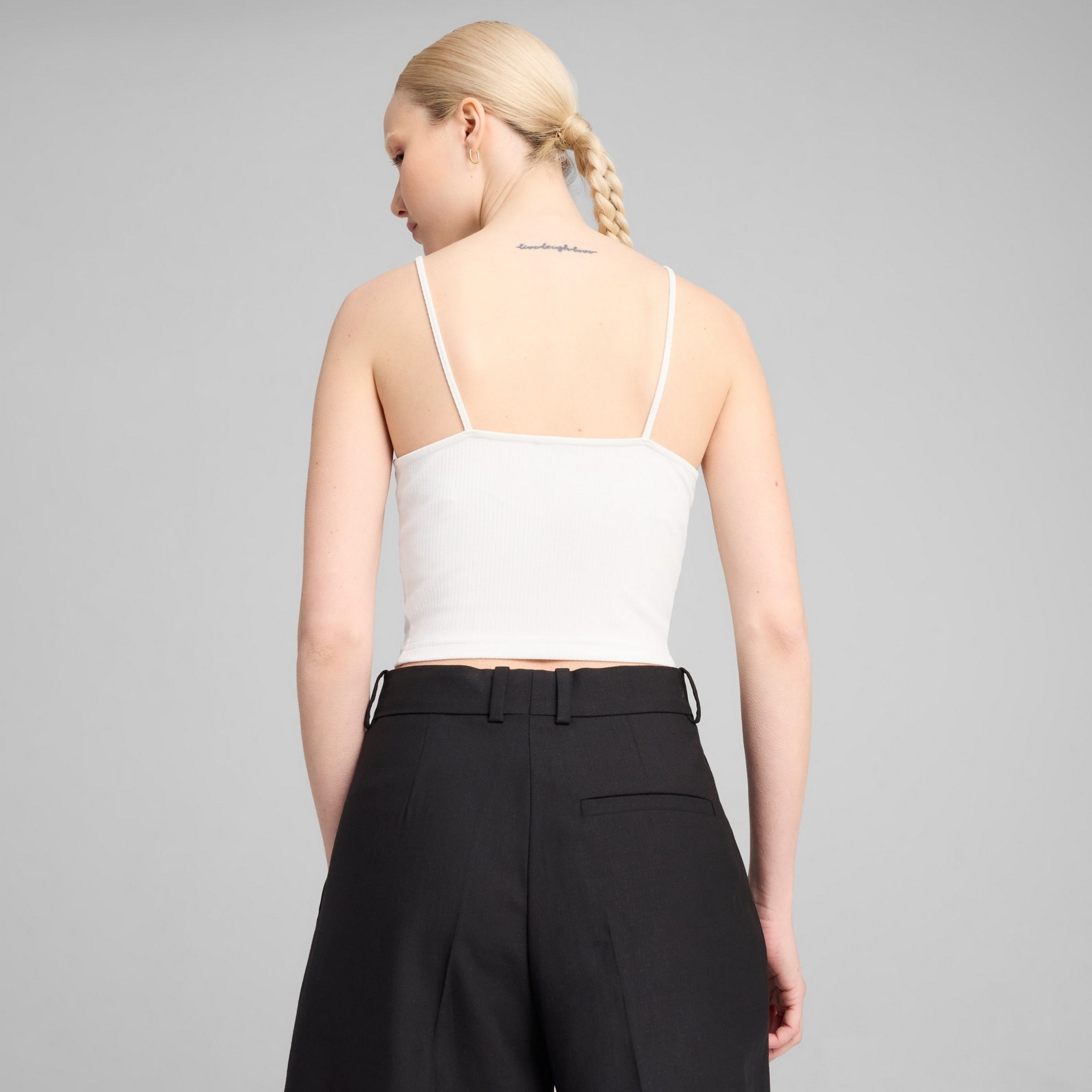 Top damski Puma WARDROBE ESS RIBBED biały 62977102