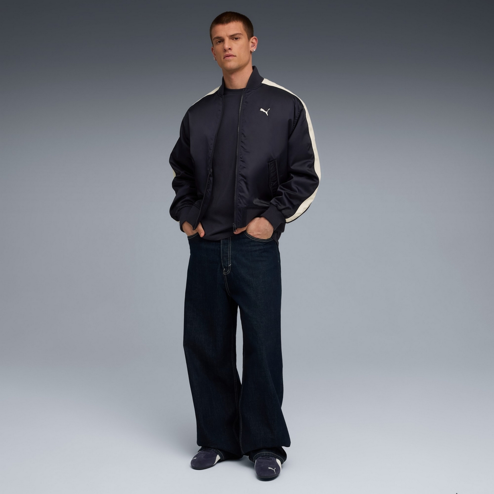 Koszulka m�ska Puma GRAPHIC CARD PLAY RELAXED granatowa 63212116