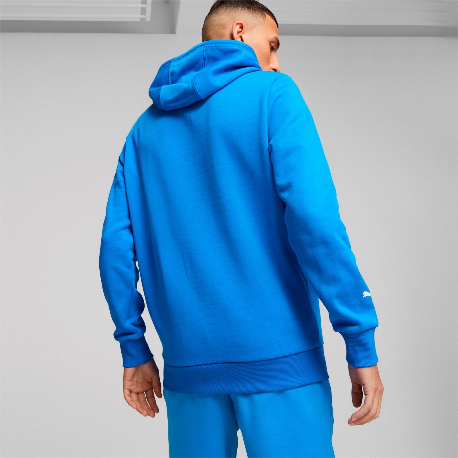Bluza z kapturem mska Puma MAPF1 ESS FL niebieska 62115908