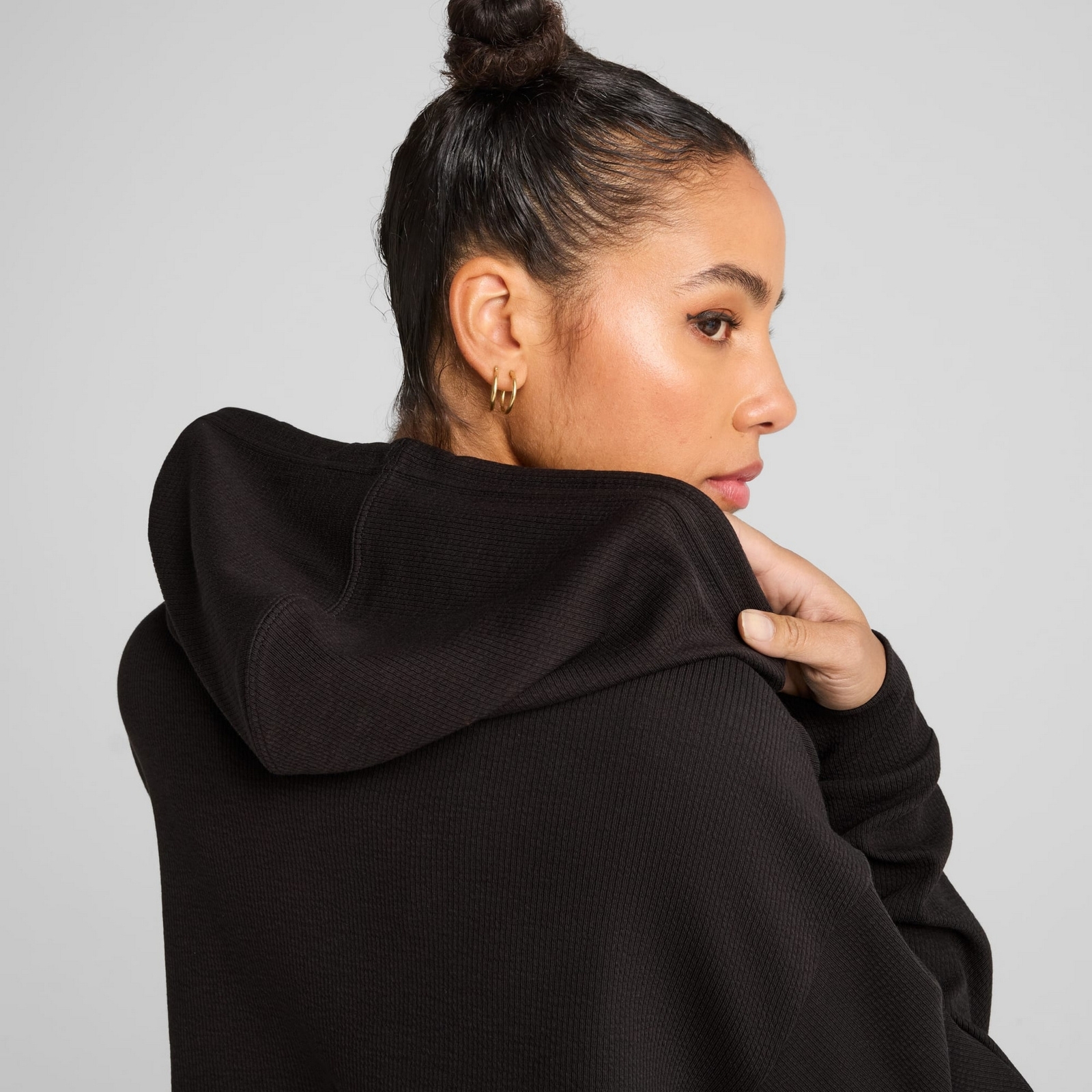 Bluza z kapturem damska Puma HER COMFORT CROP FULL-ZIP czarna 68505601