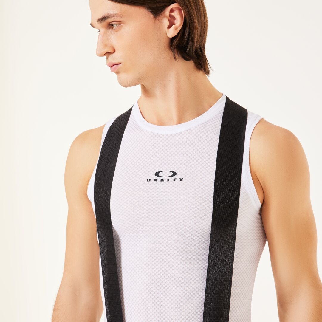 Spodenki rowerowe m�skie Oakley OFF GRID CARGO BIB 2.0 czarne FOA406795-02E