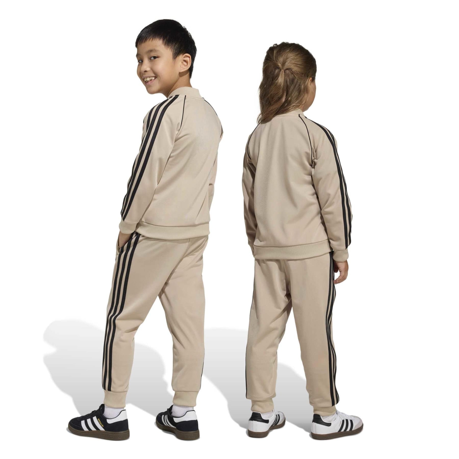 Komplet dresów dziecięcych adidas SST beżowy KD5743