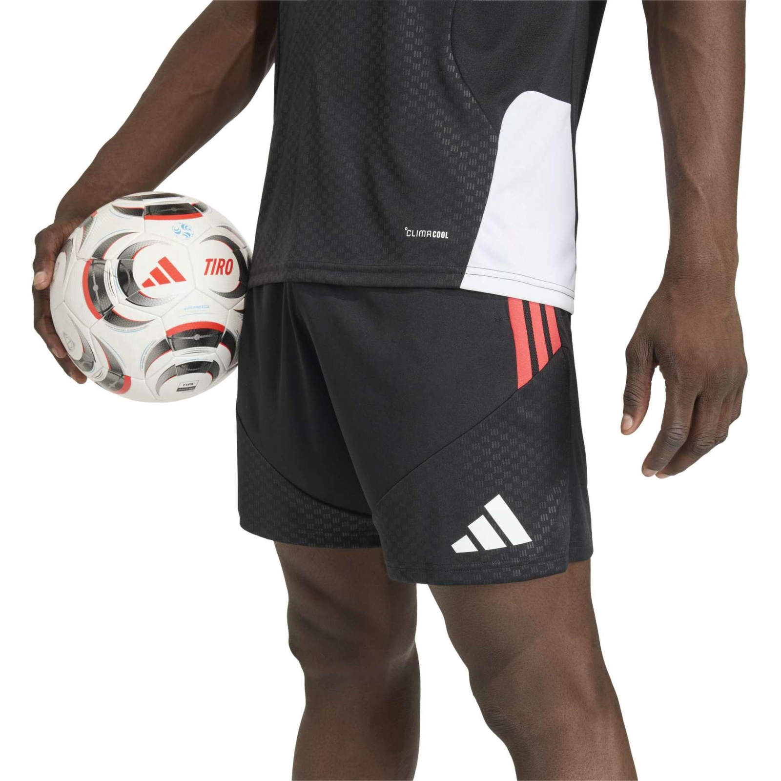 Spodenki treningowe m�skie adidas TIRO 26 COMPETITION czarne KA7635